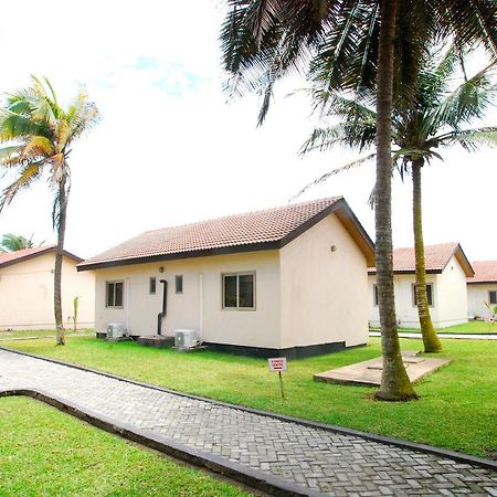 Ramada Resort Accra Exteriör bild