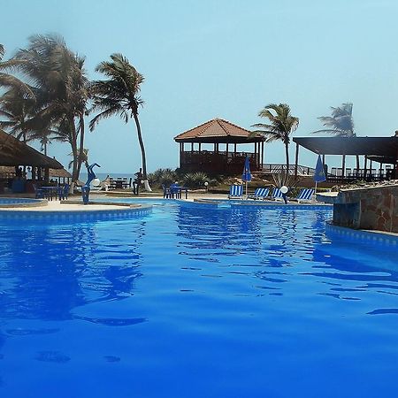 Ramada Resort Accra Exteriör bild