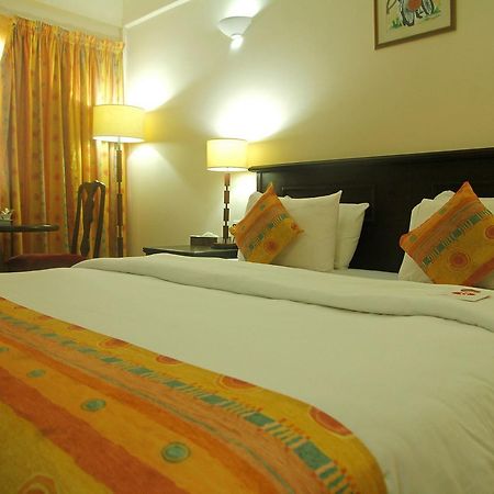 Ramada Resort Accra Exteriör bild