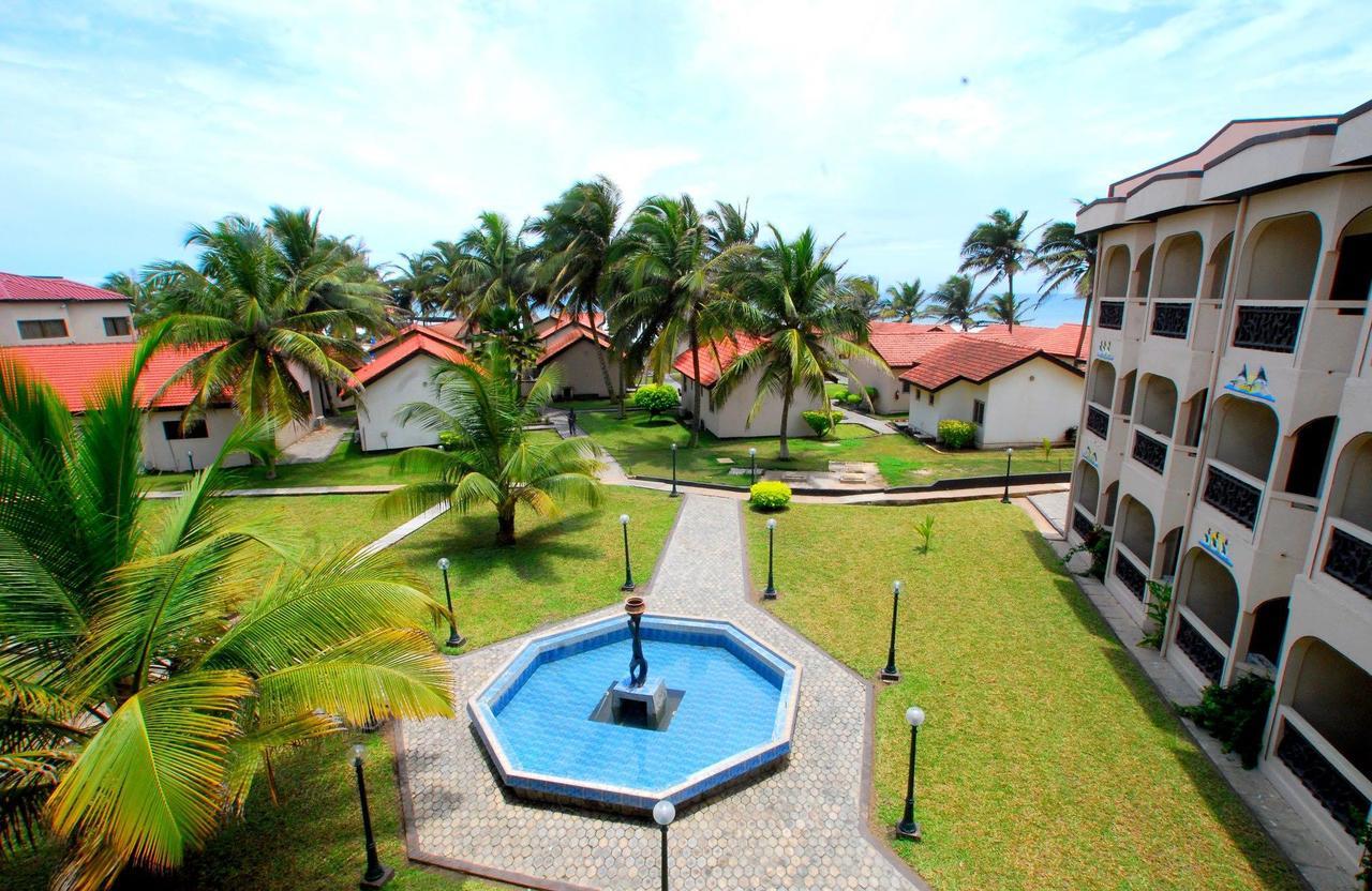 Ramada Resort Accra Exteriör bild