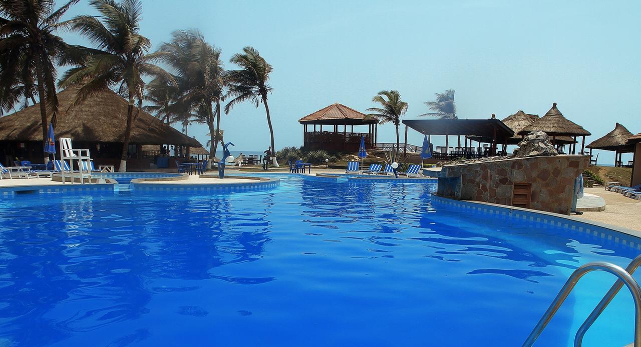 Ramada Resort Accra Exteriör bild
