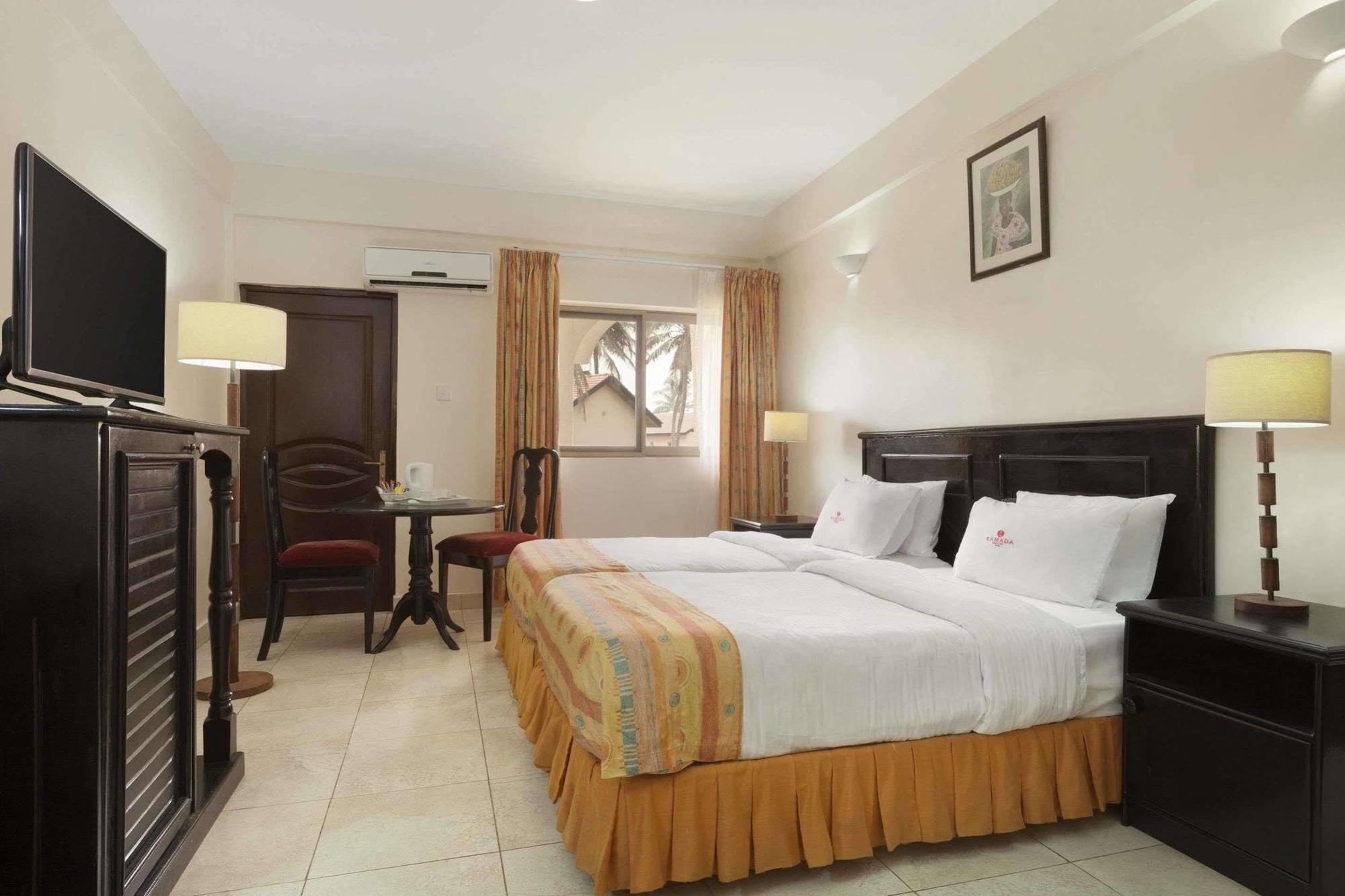 Ramada Resort Accra Exteriör bild
