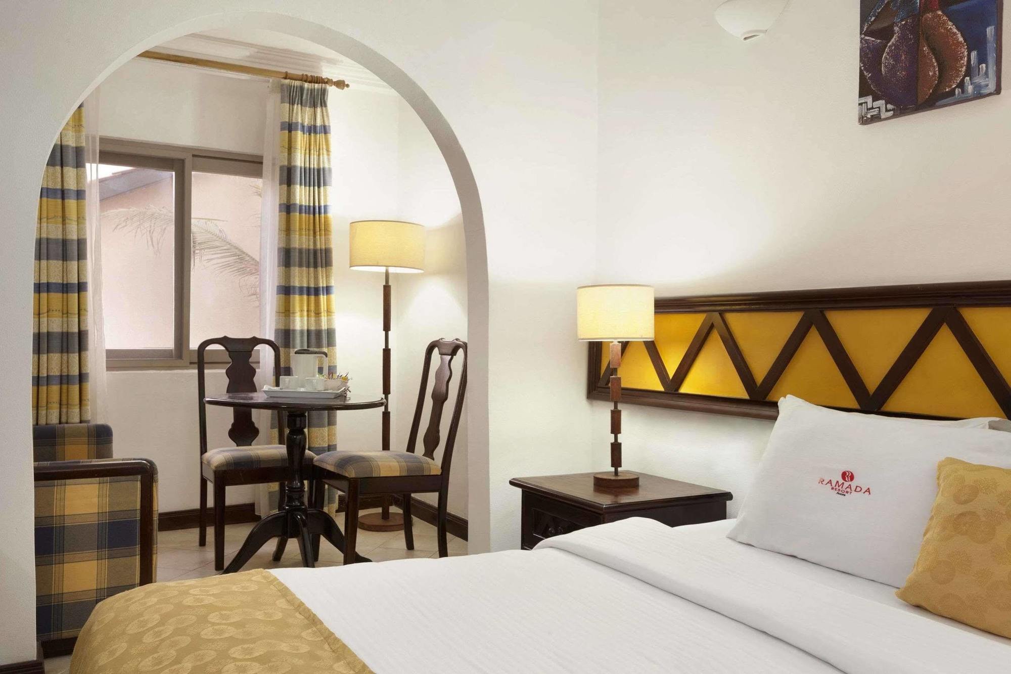 Ramada Resort Accra Exteriör bild