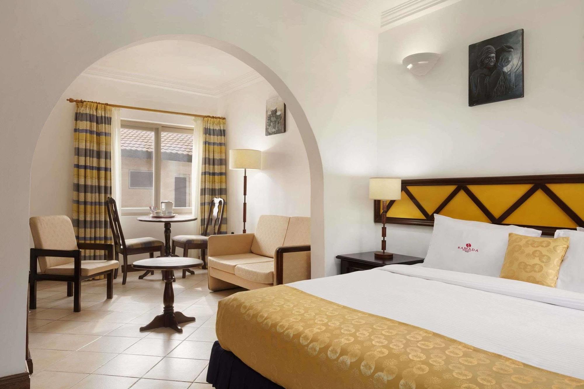 Ramada Resort Accra Exteriör bild